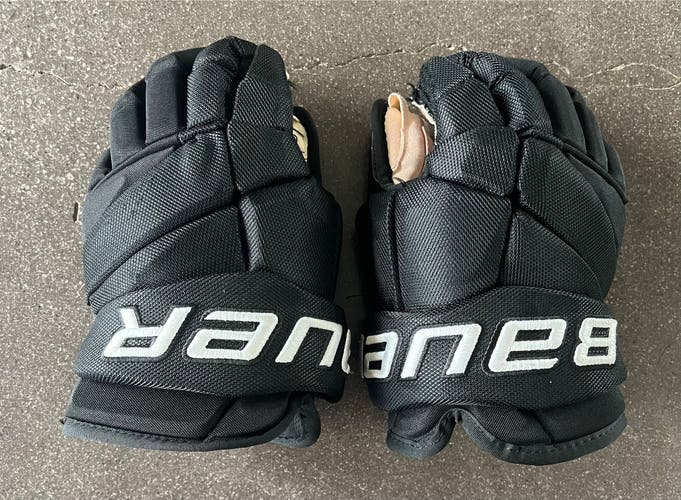 Used Bauer Team Vapor Pro Black 13” Hockey Gloves (Check Description)