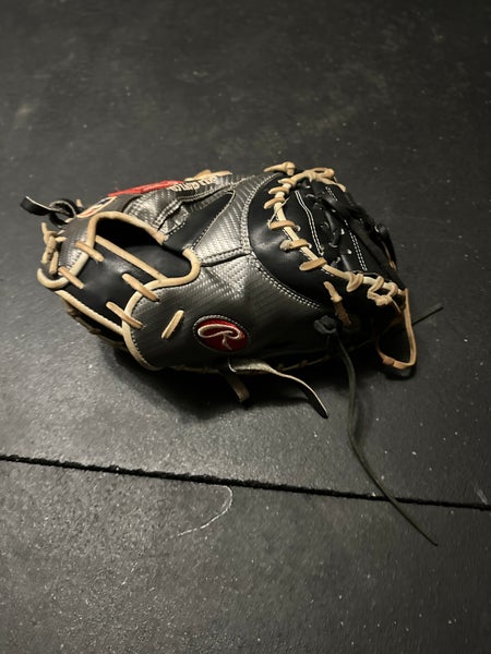 34" Heart of the Hide Catchers mitt