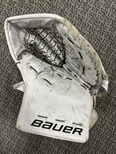 Used Bauer 2S Pro Regular goal glove