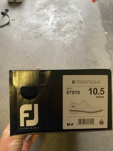 New Size Men's 10.5 (W 11.5) Footjoy Golf Shoes