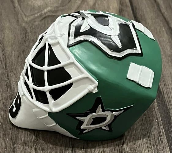 Dallas Stars NHL Jake Oettinger Mini Goalie Helmet Replica