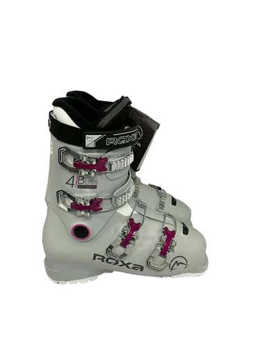 Used Roxa Bliss 4 Junior Downhill Ski Boots Size 26.5