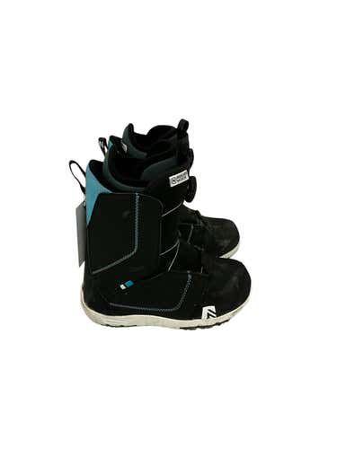 Used Nidecker Micron Boa Junior Snowboard Boots Size 2
