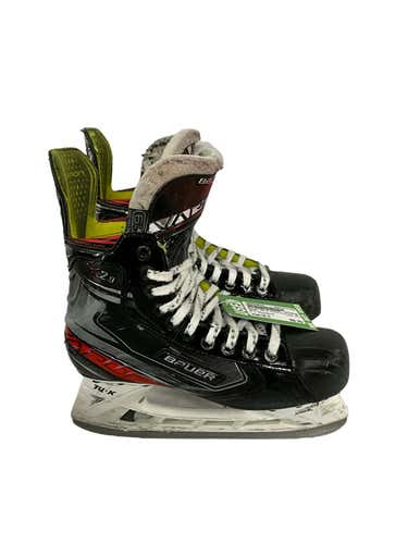 Used Bauer Vapor X2.9 Intermediate Ice Hockey Skates Size 3.5 D