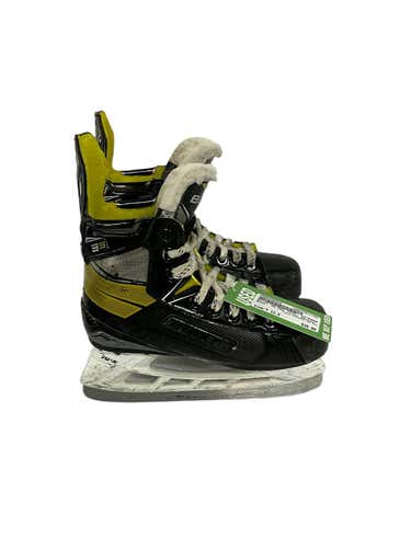 Used Bauer Supreme 3s Pro Youth Ice Hockey Skates Size 13.5