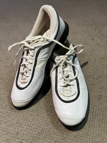 Nike Air Women’s Size 7 Dormie II Cleated Golf Shoes