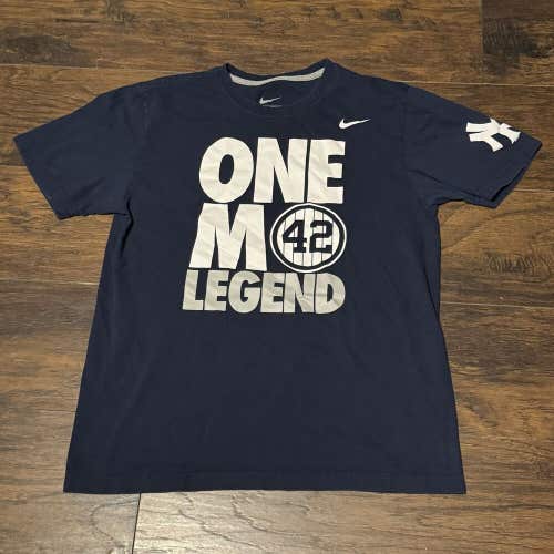 Mariano Rivera #42 One Mo Legend NY Yankees MLB Nike Retirement Tee Shirt Sz Lg
