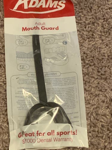 New Adult Mouth Guard    (All SPoRTS)