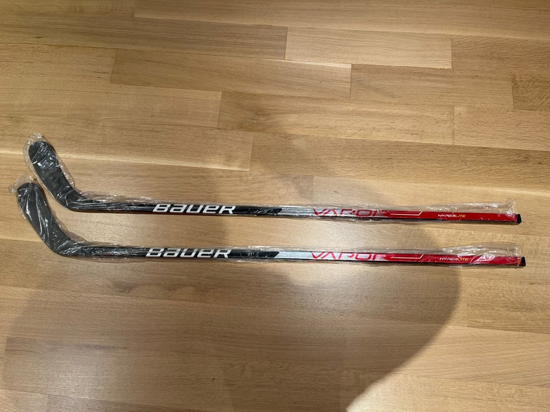 2 Pack NEW Pro Stock Bauer Vapor ADV (Hyperlite Dress) 87 Flex Right P92 Grip Senior