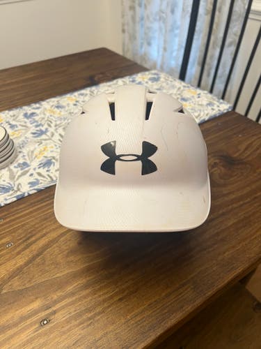 Used 5 7/8 - 6 3/4 Under Armour UABH2-110 Batting Helmet