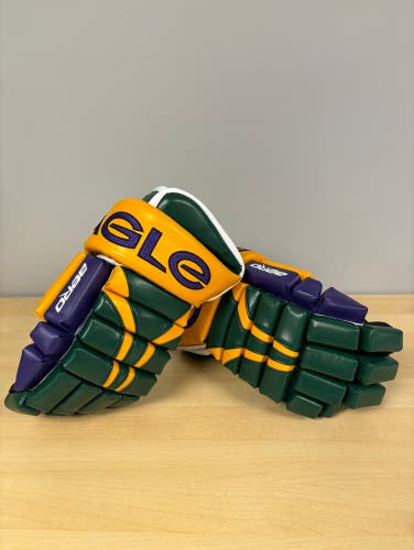 Eagle 14" Aero Custom Pro Gloves