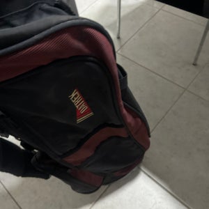 Datrek Golf Cart Bag  With shoulder strap and club dividers