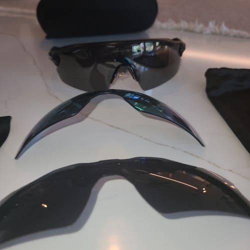 Used Large Unisex Oakley Radar EV Sunglasses