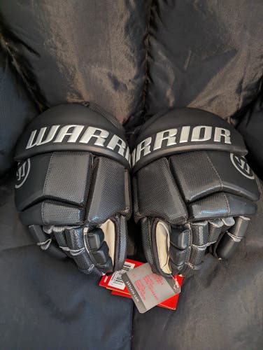 New Small Warrior Fatboy Box Goalie Gloves
