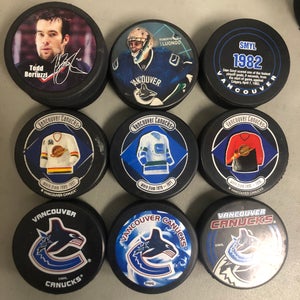Vancouver Canucks Pucks