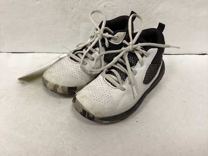 Used Under Armour Junior 02 Basketball Shoes