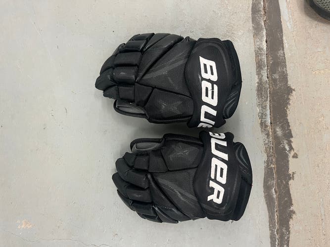 Used  Bauer 13" Vapor X800 Lite Gloves