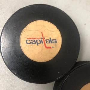 Washington Capitals puck