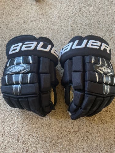 Used  Bauer 14"  Nexus 800 Gloves