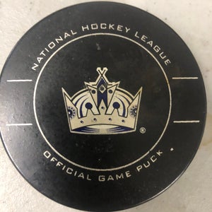 Los Angeles Kings puck