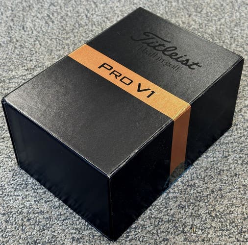 Titleist Pro V1 Limited Edition Double Dozen Collectors Gift Box Only MINT #9999