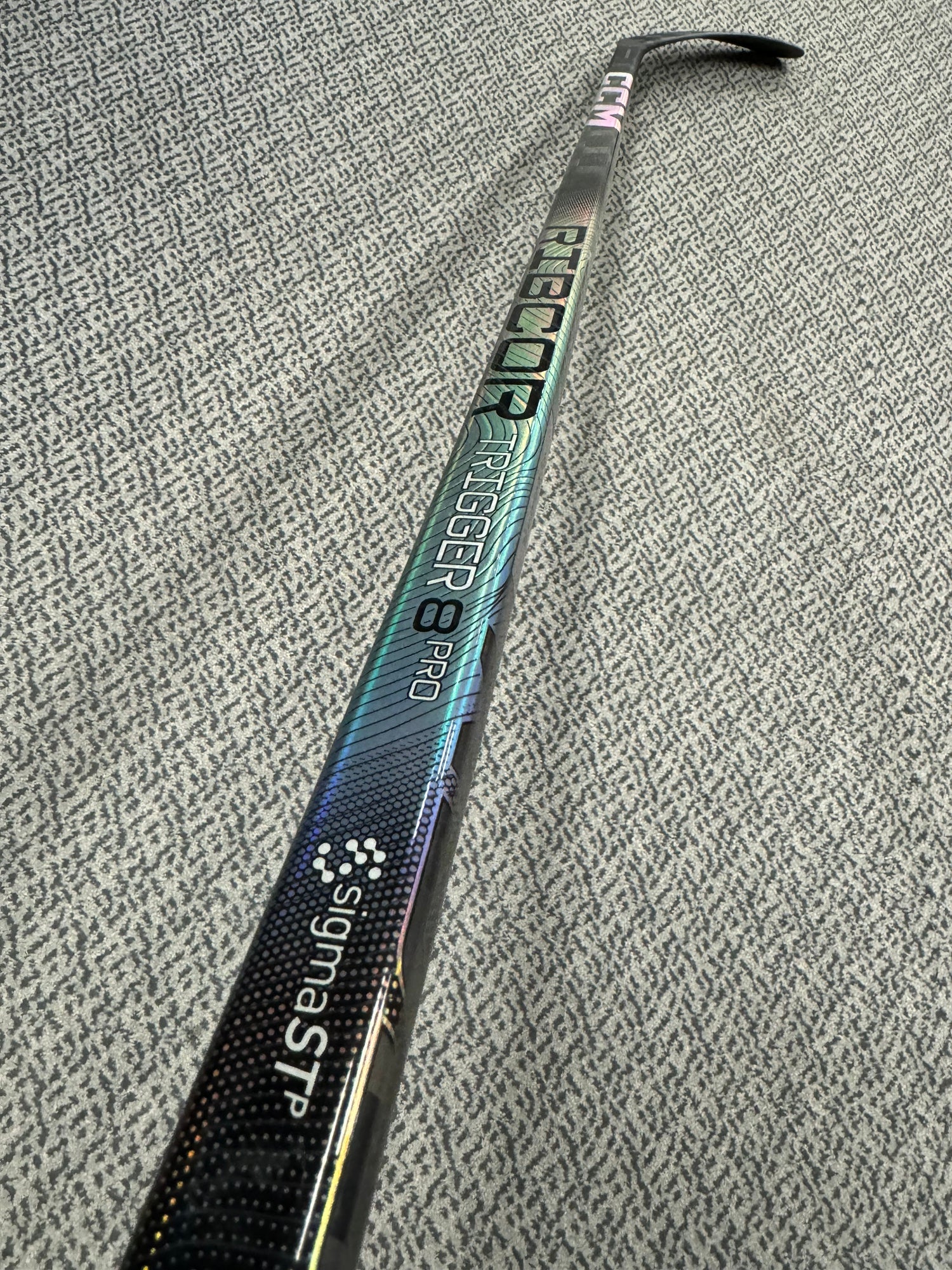 CCM Trigger 8 Pro 75 flex P29 curve left hand stick | SidelineSwap  