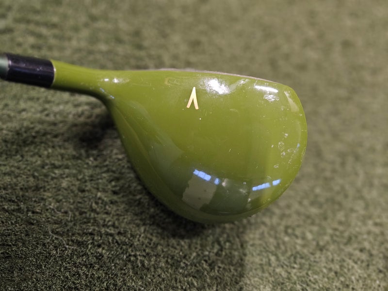 New Scratch Slip Stream 11 Degree Driver w/Reg Graphite Shaft (in plastic)