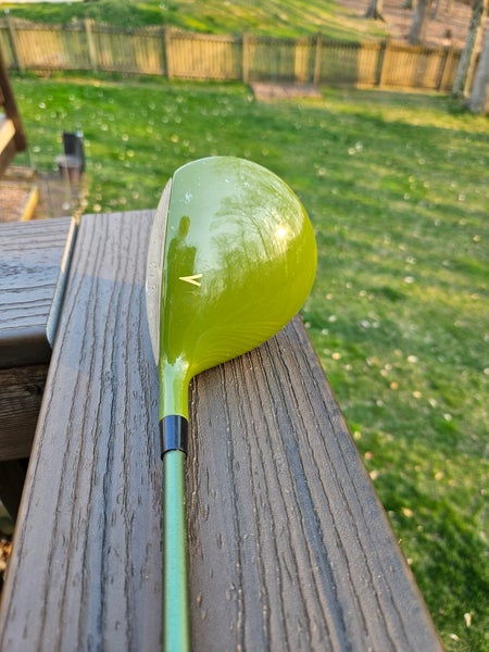 New Scratch Slip Stream 11 Degree Driver w/Reg Graphite Shaft (in plastic)