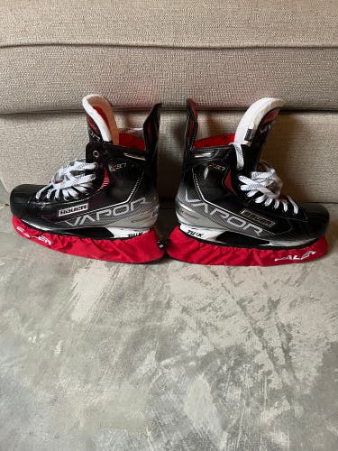 New Senior Bauer Extra Wide Width 10 Vapor X3.7 Hockey Skates