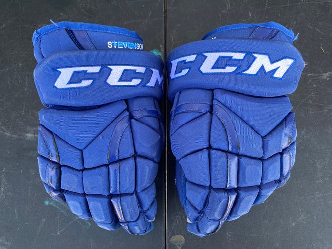 CCM HG12 Pro Stock 14" Hockey Gloves Canucks 3563