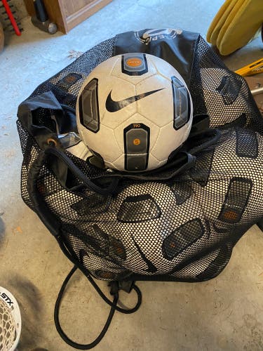 14 Nike Club Team T90 Soccer Balls Size 5 w/ Mesh Bag
