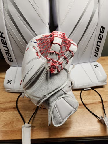 NHL Habs Bauer Supreme Pro Stock Glove