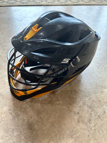 Used Cascade Youth S Lacrosse Helmet
