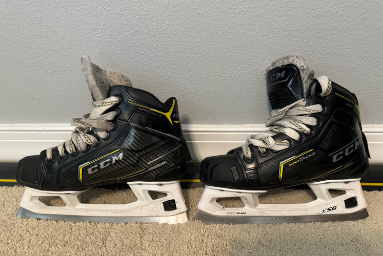 Junior Used CCM Super tacks 9370 Hockey Goalie Skates D&R (Regular) 3.5