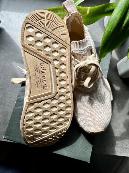 adidas gazelle silver green womens Adidas NMD R1 Primeknit Linen Pack Khaki NOIRFONCE Sneakers