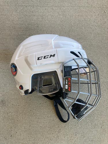 White Used Junior CCM FL3DS Helmet
