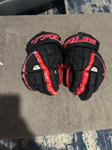 Used  True 15"  Xc9 pro Gloves