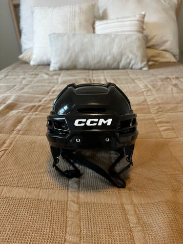 CCM tacks 720 Helmet Medium Lightly Used