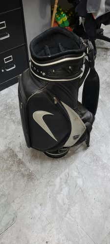 Used Nike Tour Bag Golf Cart Bags