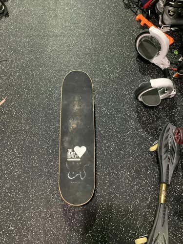 Used Heart Supply Heimana Reynolds Regular Complete Skateboards