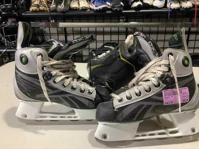 Used Reebok 6k Junior 02 Ice Hockey Skates