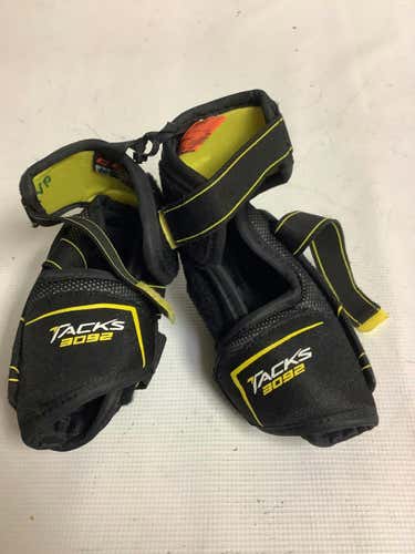 Used Tackla Elbow Pad Md Hockey Elbow Pads