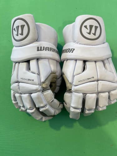 White Used Warrior Burn Lacrosse Gloves Medium