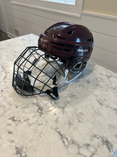 Barely Used Large Bauer Re-Akt 150 Helmet