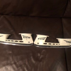 Ccm skate holders