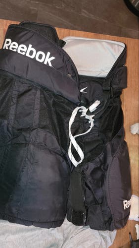 Used Junior Large Reebok 16K Hockey Pants