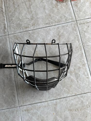 Oreo hockey cage