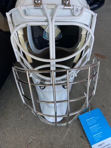 Used Senior Bauer Profile 950 Goalie Mask MEDIUM
