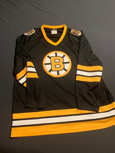 Boston Bruins “Vintage Series” Jersey - 5XL