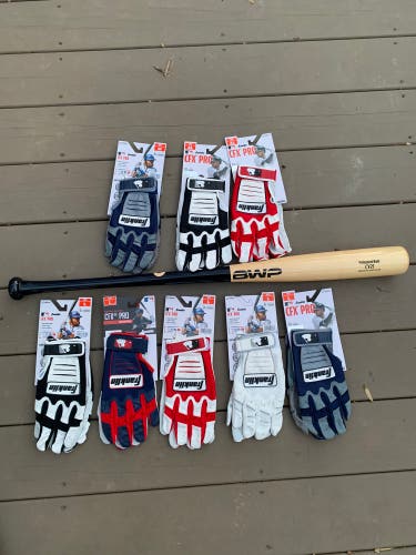 BWP 33” CY21 Pro Stock Maple Wood Bat + 1 Pair Of Franklin Batting Gloves